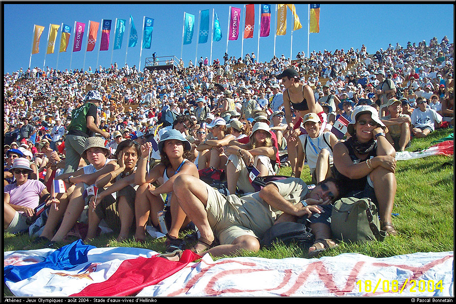 athens_tribunes_10