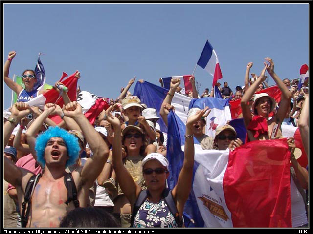 athens_tribunes_13